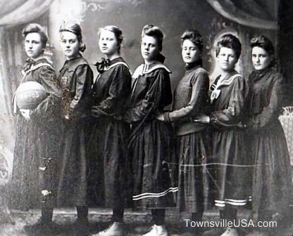 Equipo de High School en Minnesota en 1904.