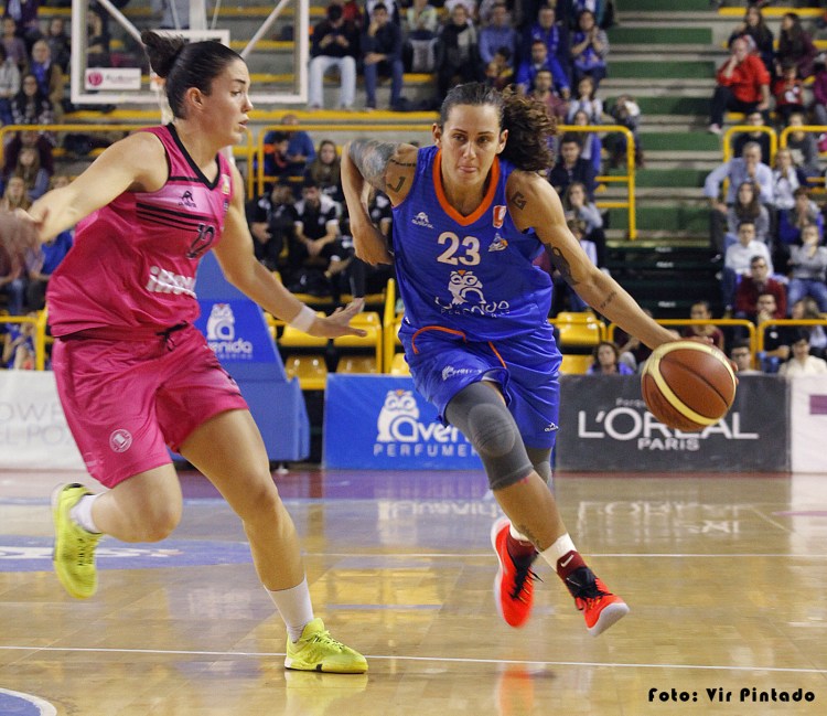 Perfumerías Avenida contra CREF ¡Hola!