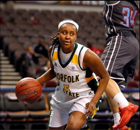 Amber Brown se encuentra luchando por su vida tras sufrir un coma diabético Amber Brown se encuentra luchando por su vida tras sufrir un coma diabético