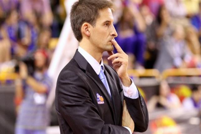 Alberto Miranda cesado como entrenador de Perfumerías Avenida