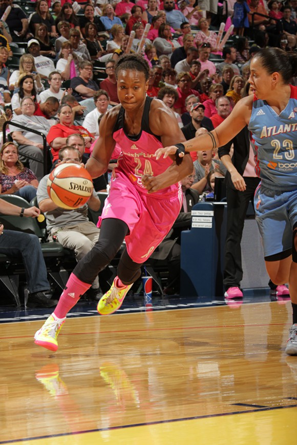 Tamika Catchings supera la barrera de los 7.000 puntos en la WNBA