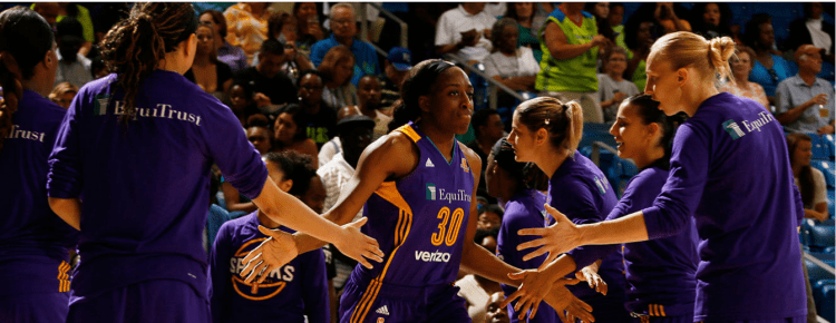 Nneka Ogwumike elegida mejor jugadora de la semana