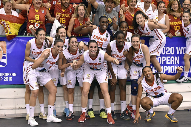 La Selección U20 Femenina celebrando el oro en el Europeo La Selección U20 Femenina celebrando el oro en el Europeo