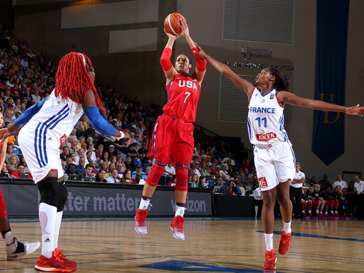 Estados Unidos vence a Francia en la preparación para los Juegos Olímpicos de Río