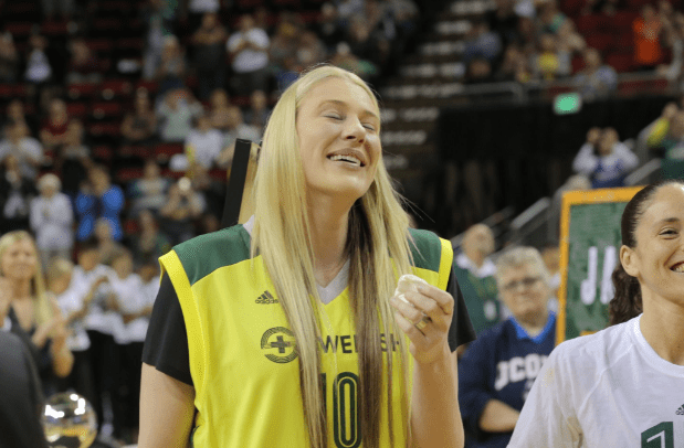 Retirada de la camiseta de Lauren Jackson en Seattle Storm