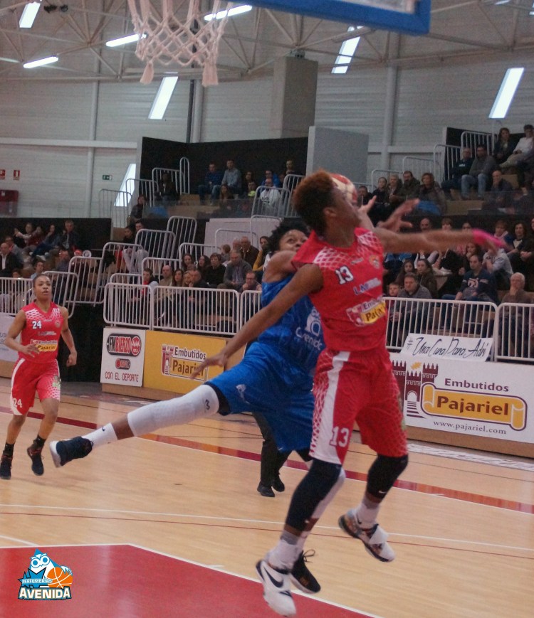 Liga Femenina. Jornada 25: Embutidos Pajariel Bembibre contra Perfumerías Avenida. 