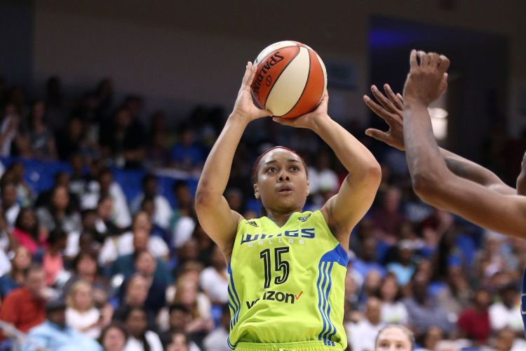 Allisha Gray de Dallas Wings mejor novata del año de la WNBA.