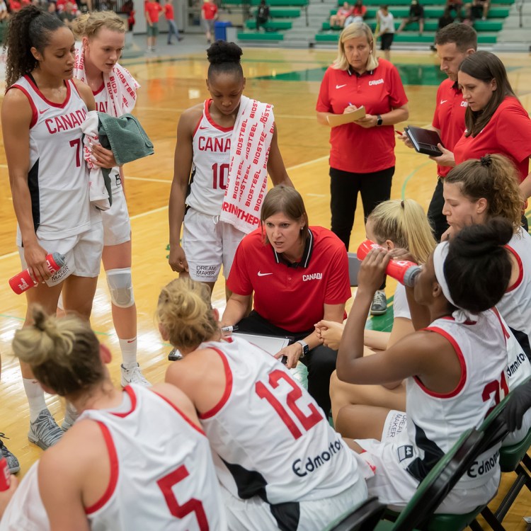 Canadá estará a las órdenes de Lisa Thomaidis en la Copa del Mundo