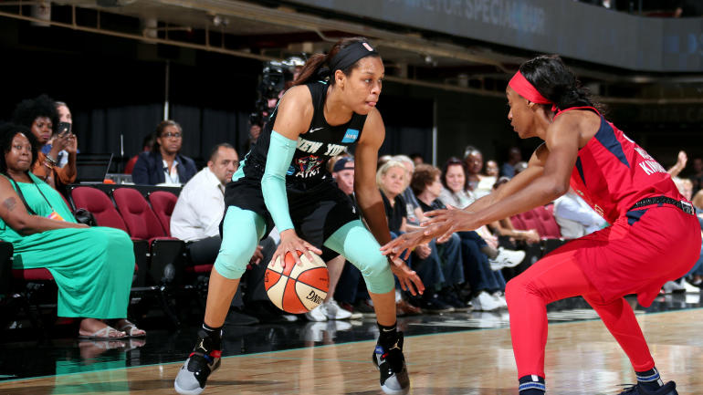 Asia Durr jugando con las New York Liberty de la WNBA