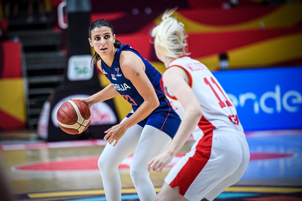 Eurobasket España y Francia. Serbia sella el pase a cuartos de final como primera de grupo. Foto: fiba.basketball