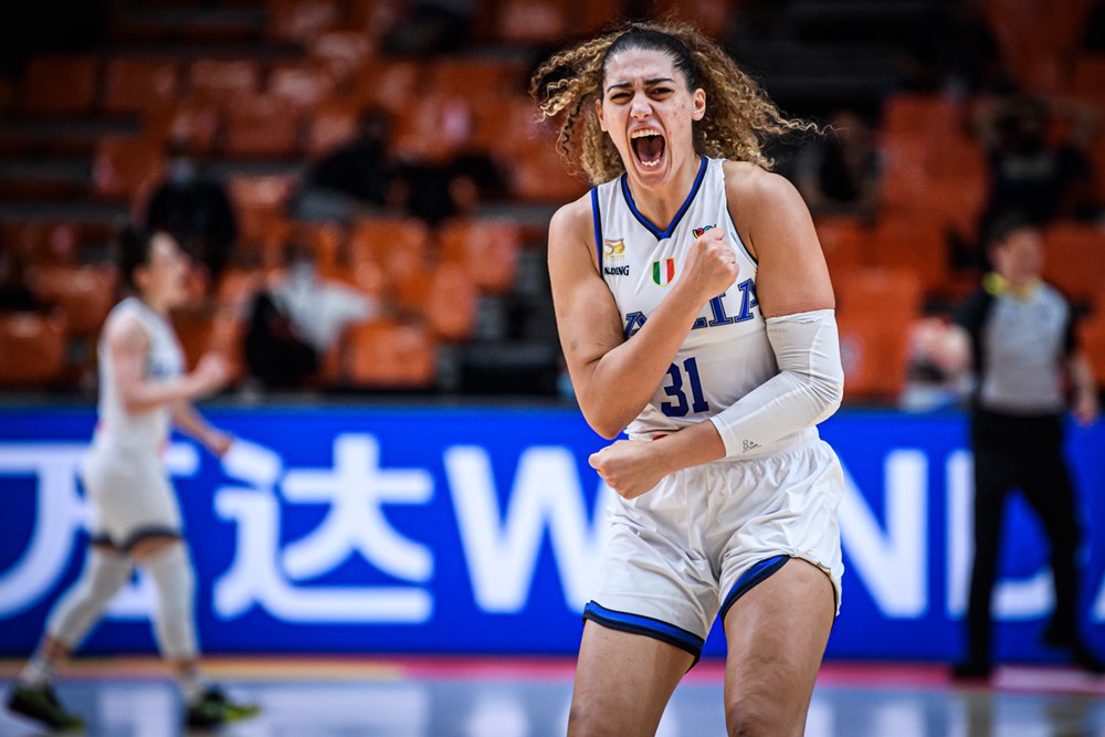 Italia celebra el pase a las eliminatorias del Eurobasket de España y Francia