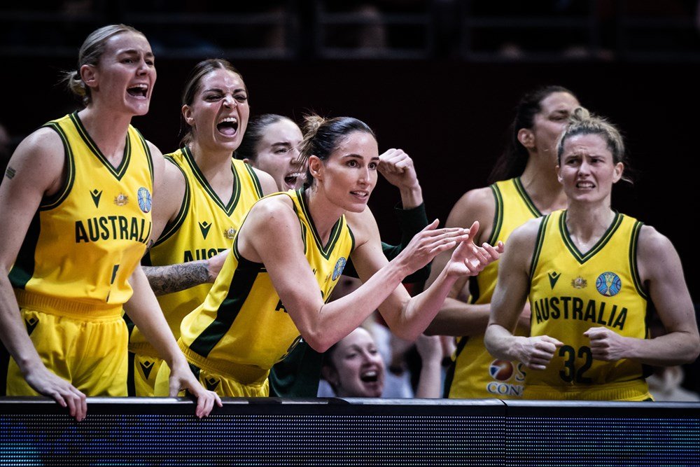 Copa del Mundo Australia 2022: Australia celebrando su victoria ante Serbia