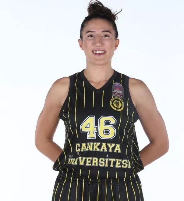 Homenaje a Nilay Aydoğan fallecida en los terremotos de Turquía y Siria