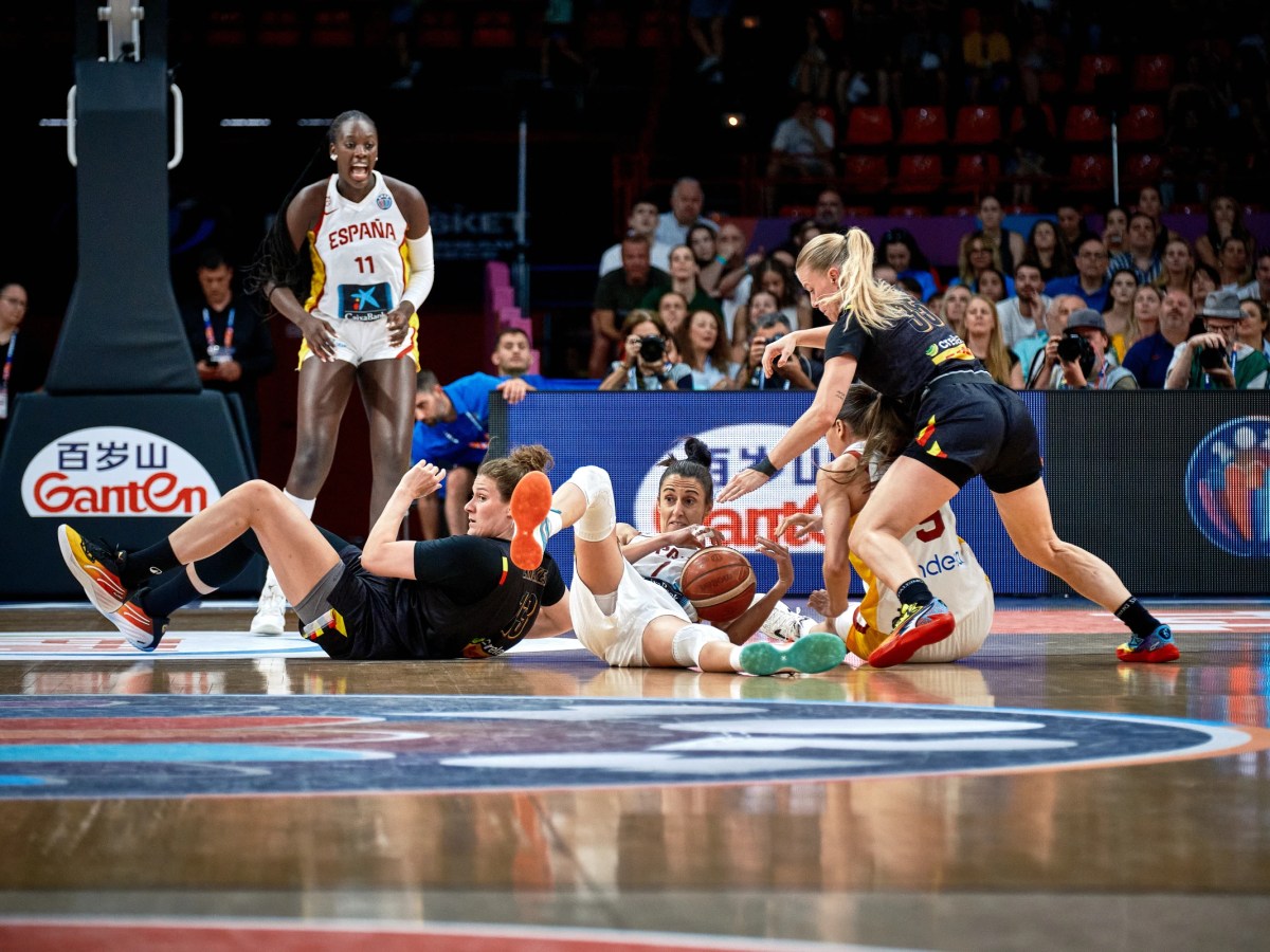 Awa Fam e Iyana Martín, las joyas emergentes del baloncesto femenino español y europeo en el Eurobasket&nbsp;2025