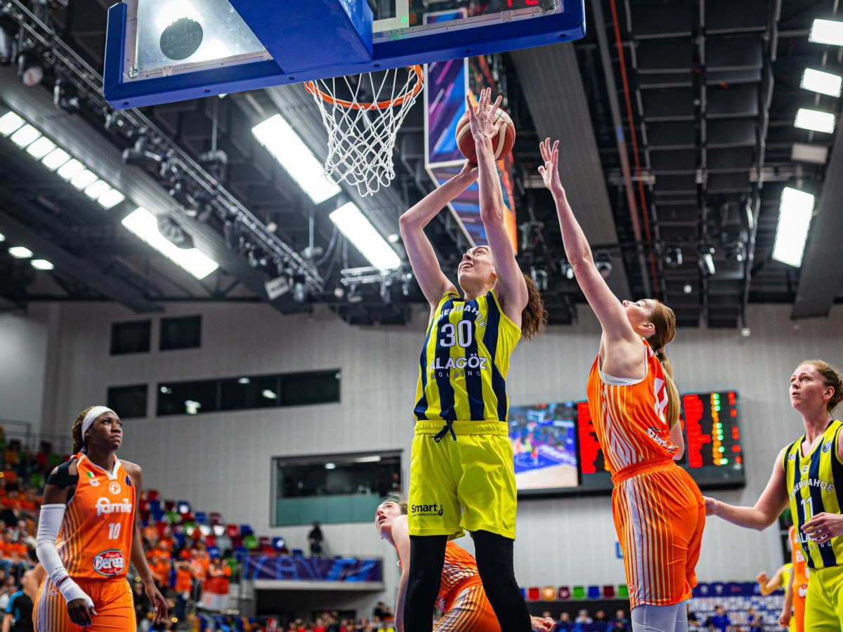 Breanna Stewart fichaje de Fenerbahçe para la Final&nbsp;Six