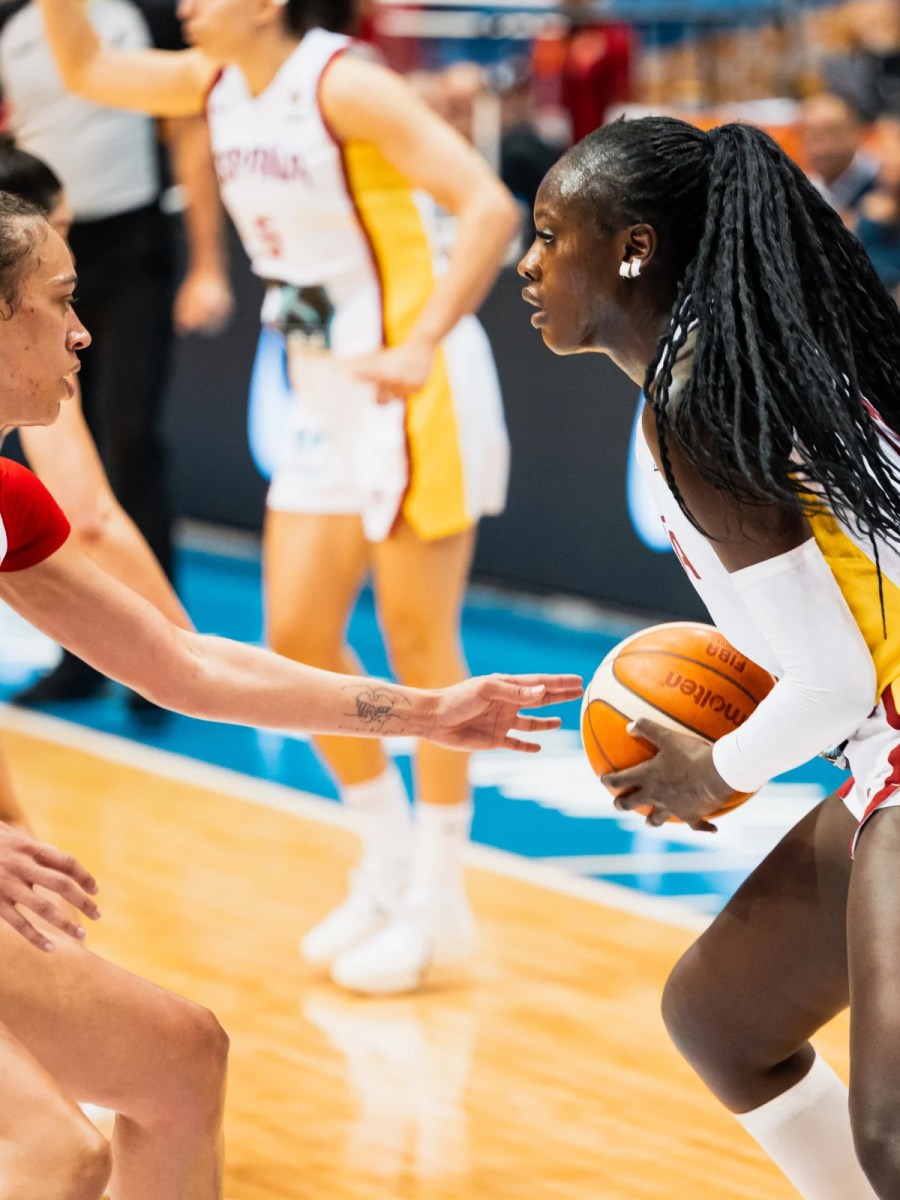 Awa Fam deja Valencia Basket y se une a Project&nbsp;B